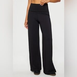 Fabletics Black Fold Over Wide Leg Jersey Stretch Preppy Athletic Yoga Leggings